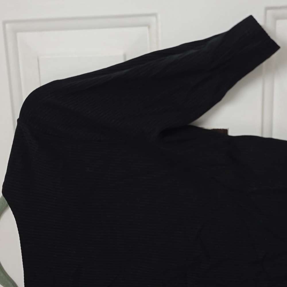 Reformation Quarter Sleeve Basic Cropped Ribbed T… - image 8